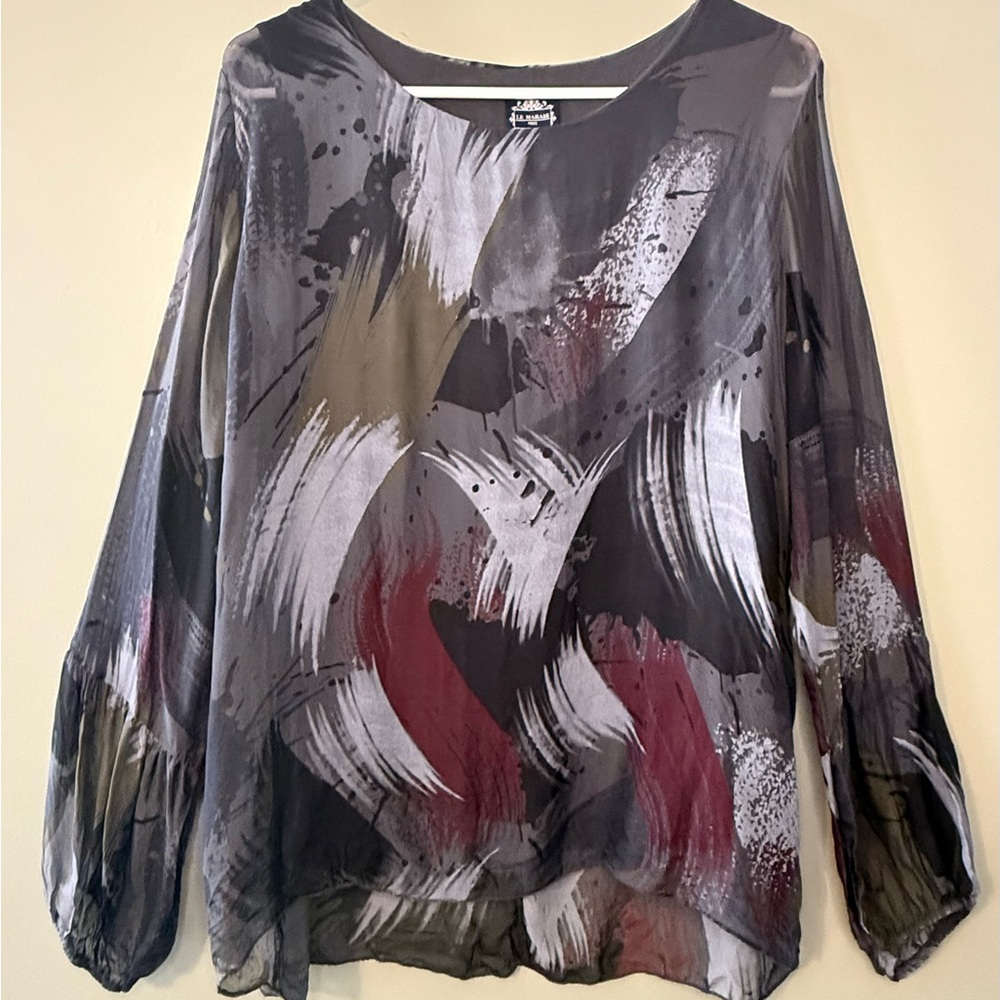 Goth Garden Long-sleeved tunic with an artistic brushstroke print